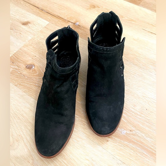 Vince Camuto Peera Booties - Picture 3 of 3